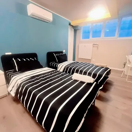 B&B Pizza Room Twin Room Near Navigli Milan Milano