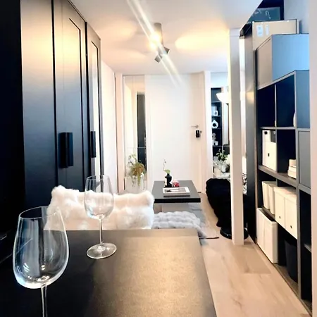 Проживание в семье B&B Pizza Room Twin Room Near Navigli Milan