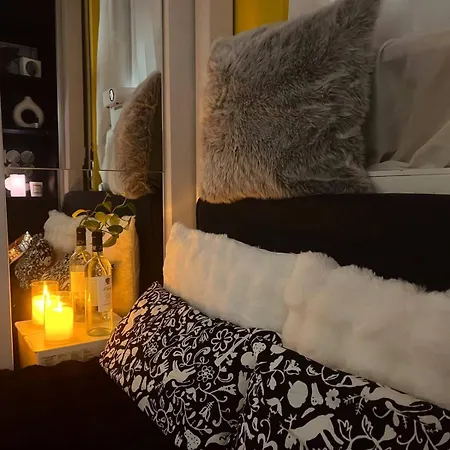 B&B Pizza Room Twin Room Near Navigli Milan Mailand