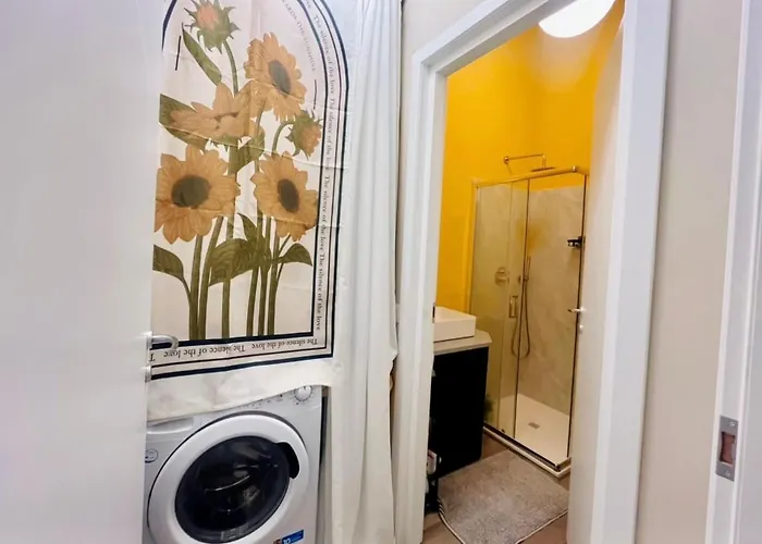 Privat bolig B&B Pizza Room Twin Room Near Navigli Milan *