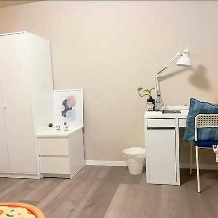 Homestay szállás B&B Pizza Room Twin Room Near Navigli Milan *