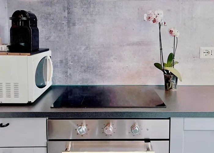 Kwatera prywatna B&B Pizza Room Twin Room Near Navigli Milan Mediolan